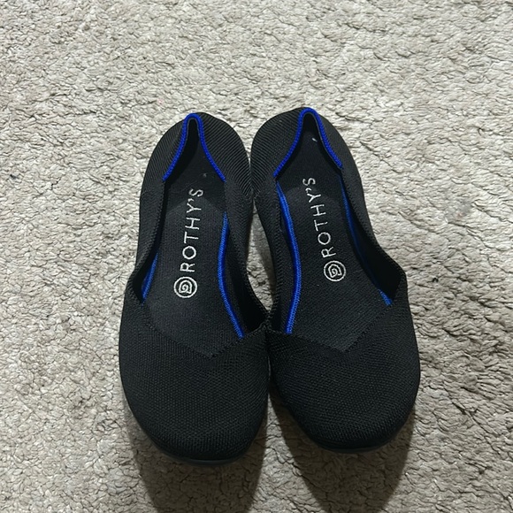 Rothys size 9 VGUC - Picture 1 of 3